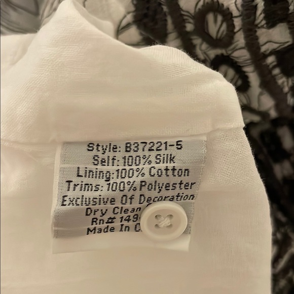 Biya Johnny Was Kanchan Dress, white and black silk, lined, NWT, pockets - Picture 5 of 11